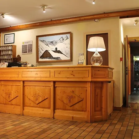 Hotel Du Cret Rond
