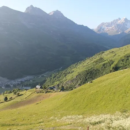 Du Cret Rond Hotell 3*